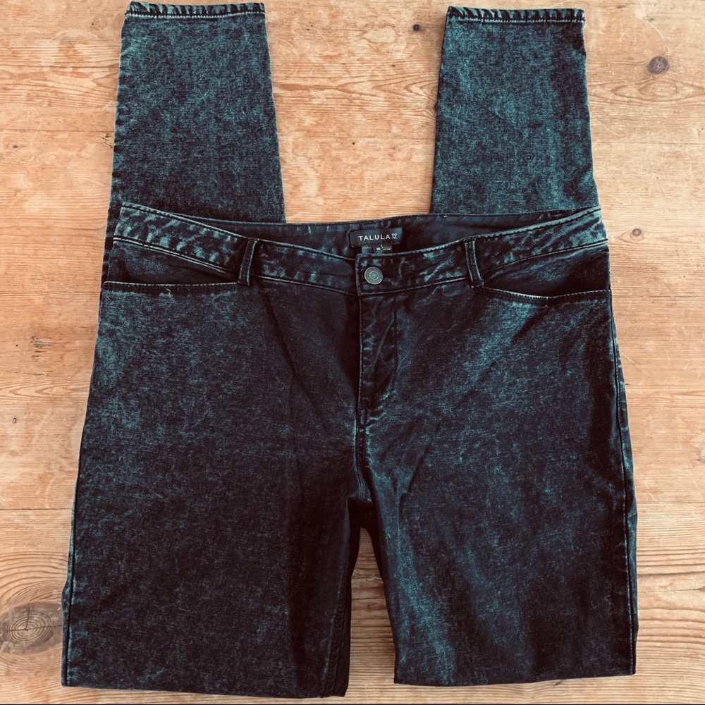 Aritzia SZ 10 Talula Acid Wash Jeans Black Stretch
